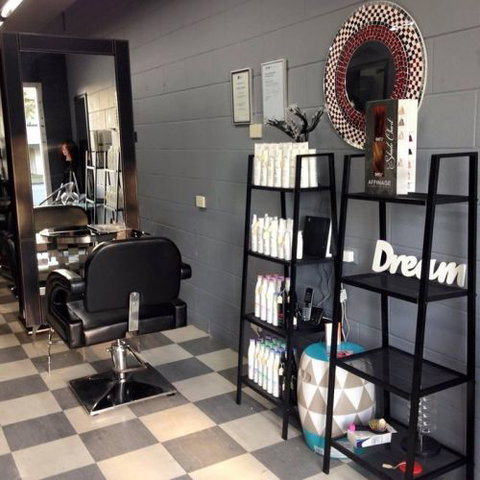 Barbers And Babes - Sydney Hairdressers 2