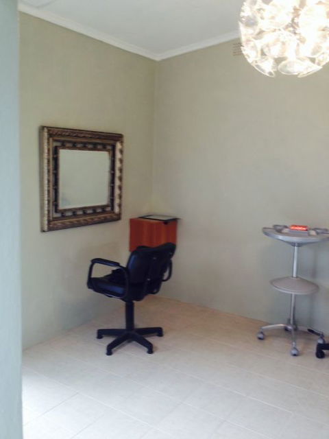 Nikala Simmons Hairdressing - Sydney Hairdressers 7