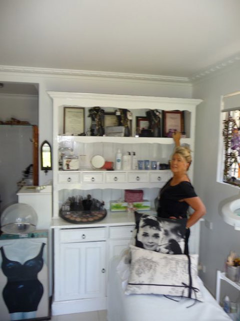 Janets Complete Beauty - Sydney Hairdressers 8