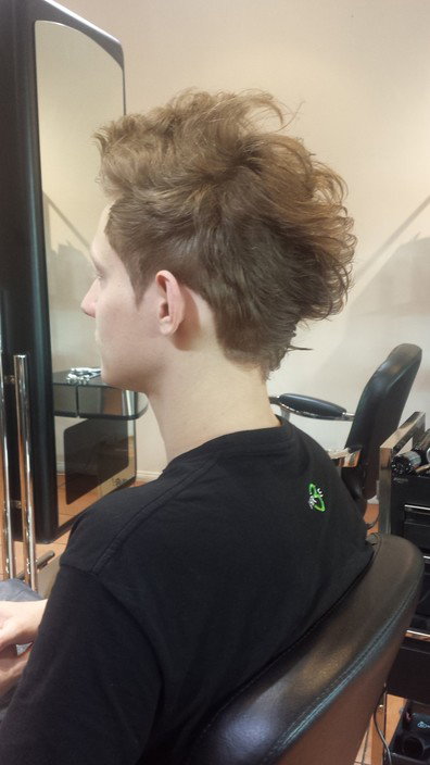Byonggeun Hair Salon - Sydney Hairdressers 6